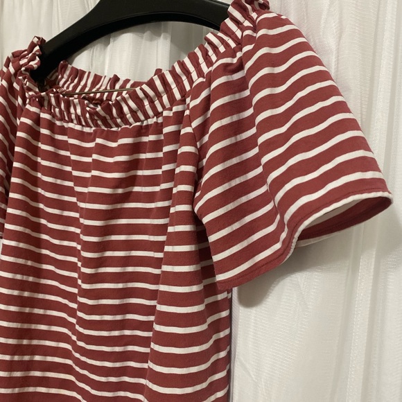 Everly blouse off shoulder elastic neckline striped with bell sleeves medium - Picture 2 of 4